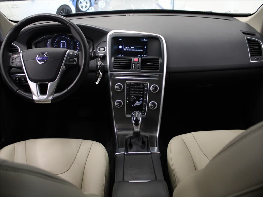 2015 Volvo Xc60 - 8