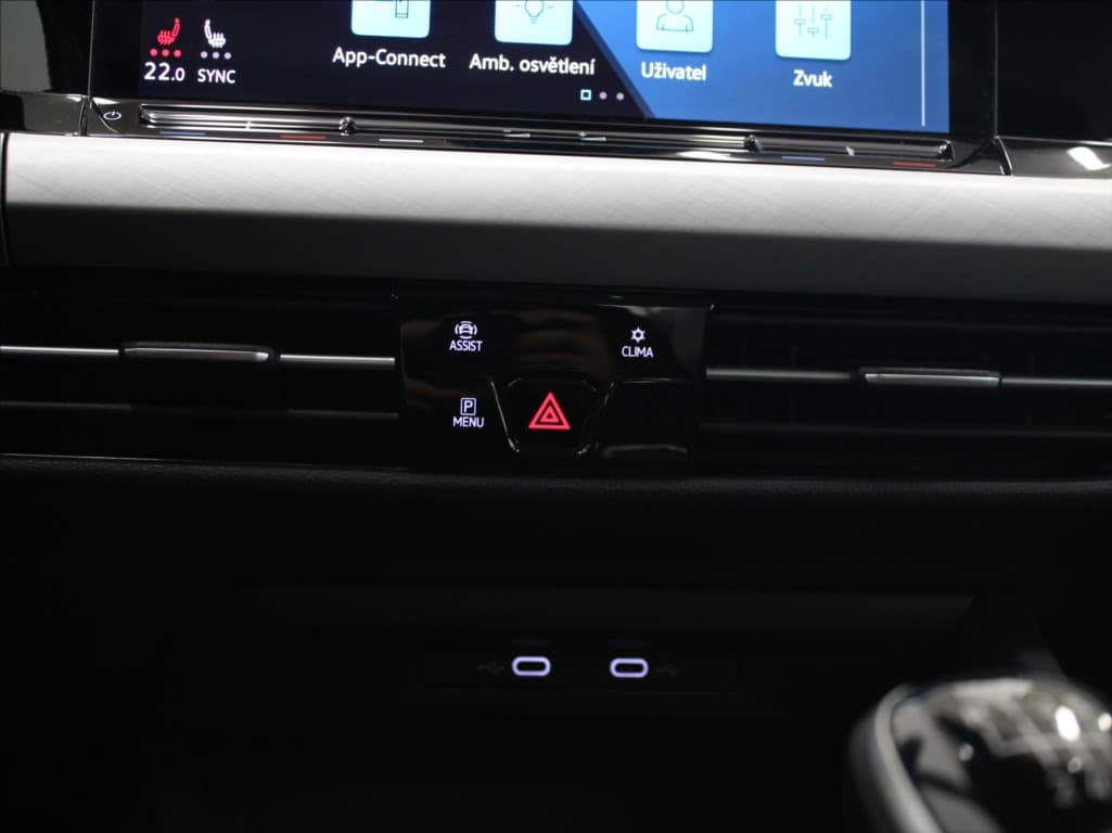 2021 Volkswagen Golf - 16