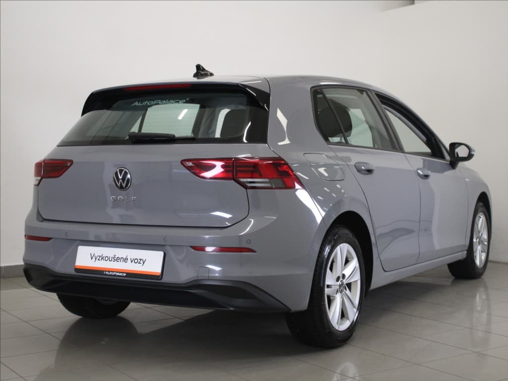 2021 Volkswagen Golf - 3