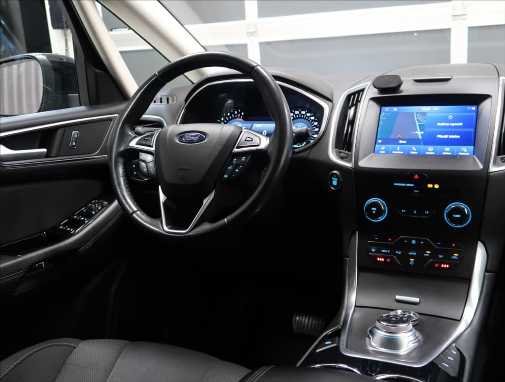 2019 Ford S-Max - 12