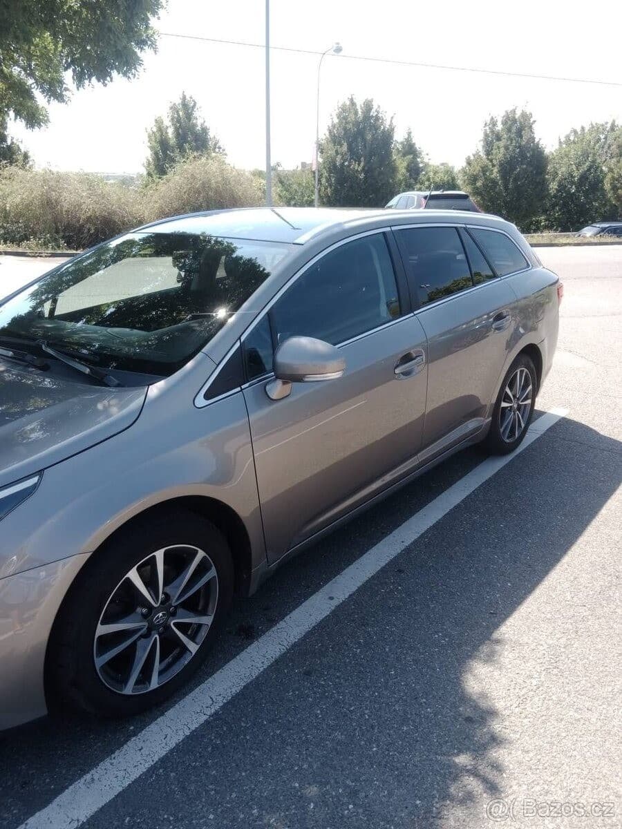 2015 Toyota Avensis - 4