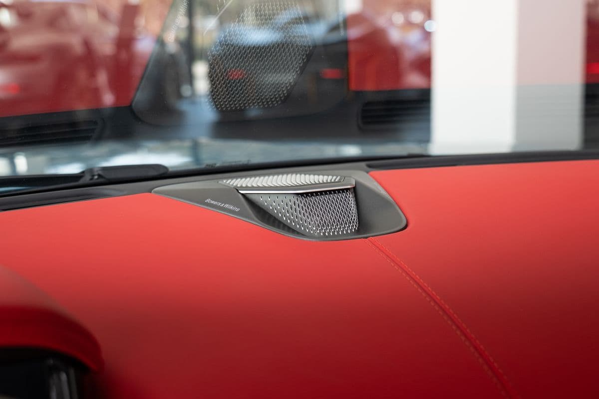 2024 Aston Martin Db12 - 16