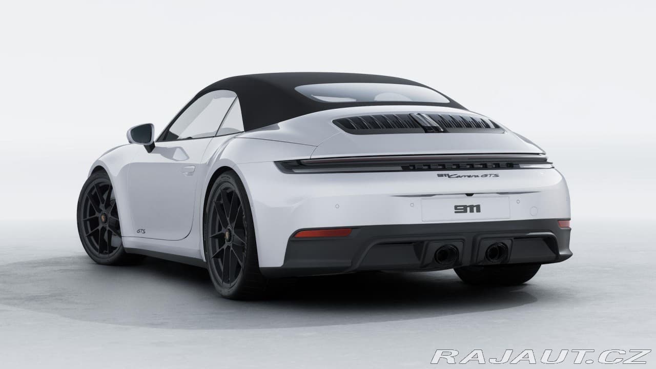 2025 Porsche 911 - 2