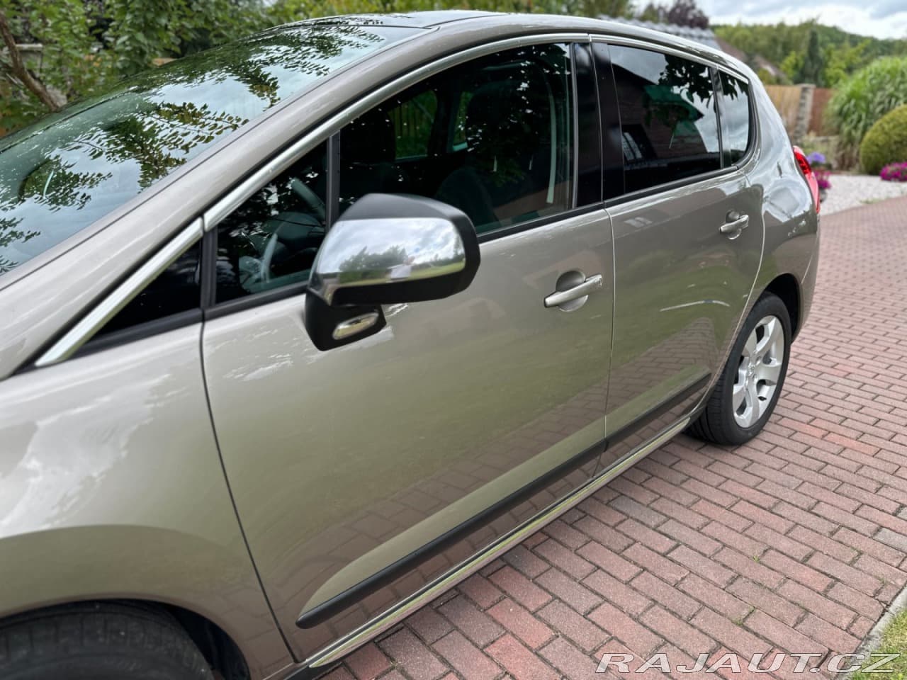 2011 Peugeot 3008 - 11