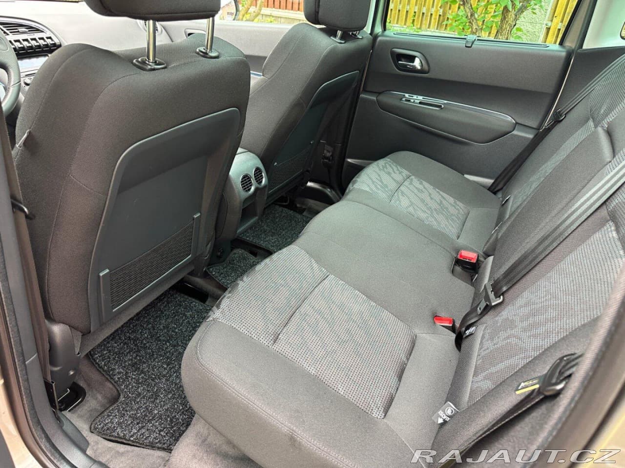 2011 Peugeot 3008 - 13