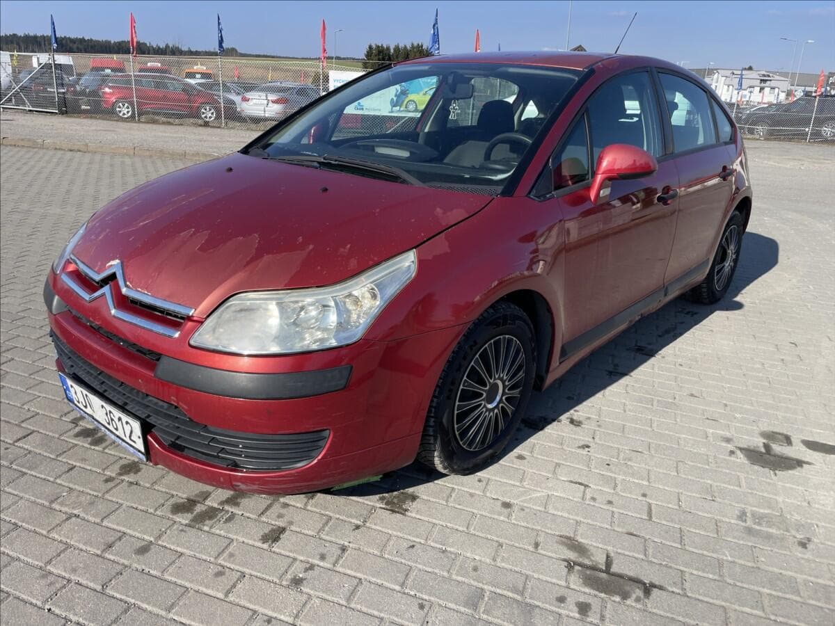 Citroën C4 1,6 HDi 80kw klima, dobrý