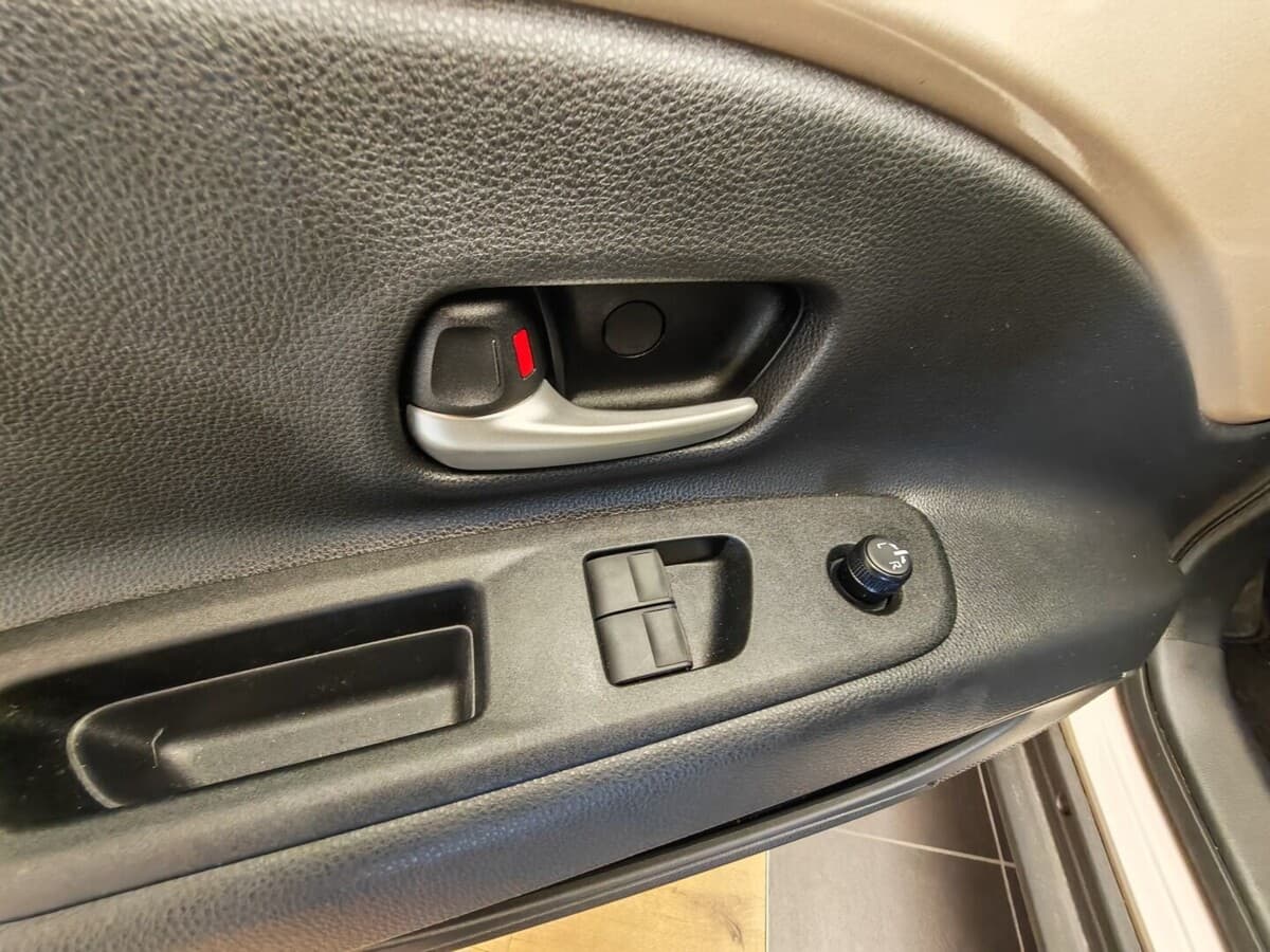 2025 Toyota Aygo - 17