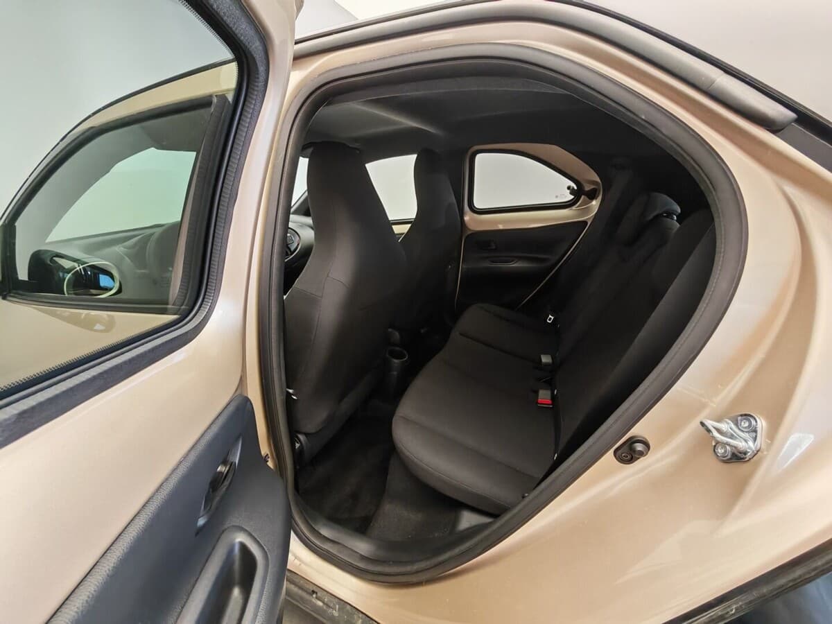 2025 Toyota Aygo - 19