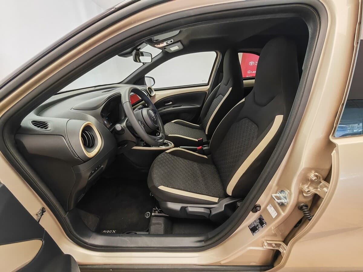 2025 Toyota Aygo - 20