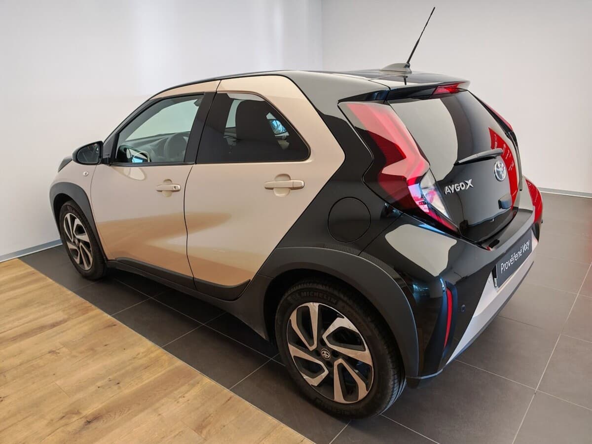 2025 Toyota Aygo - 6