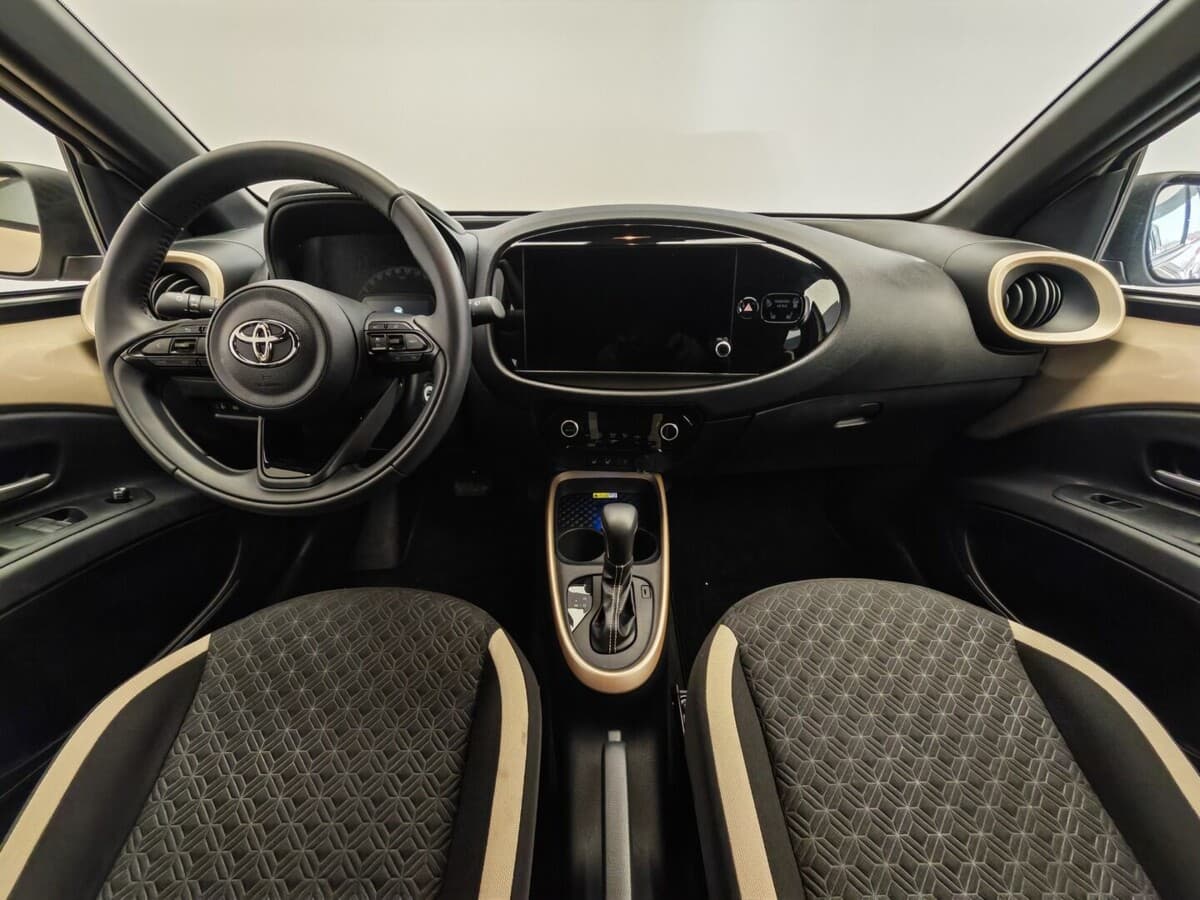 2025 Toyota Aygo - 9