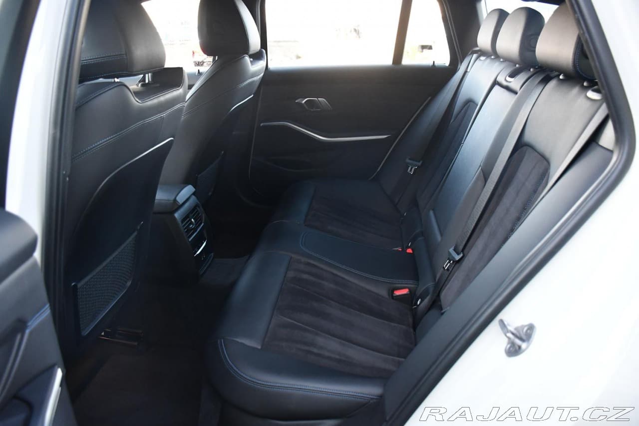 2023 BMW 3-Series - 19