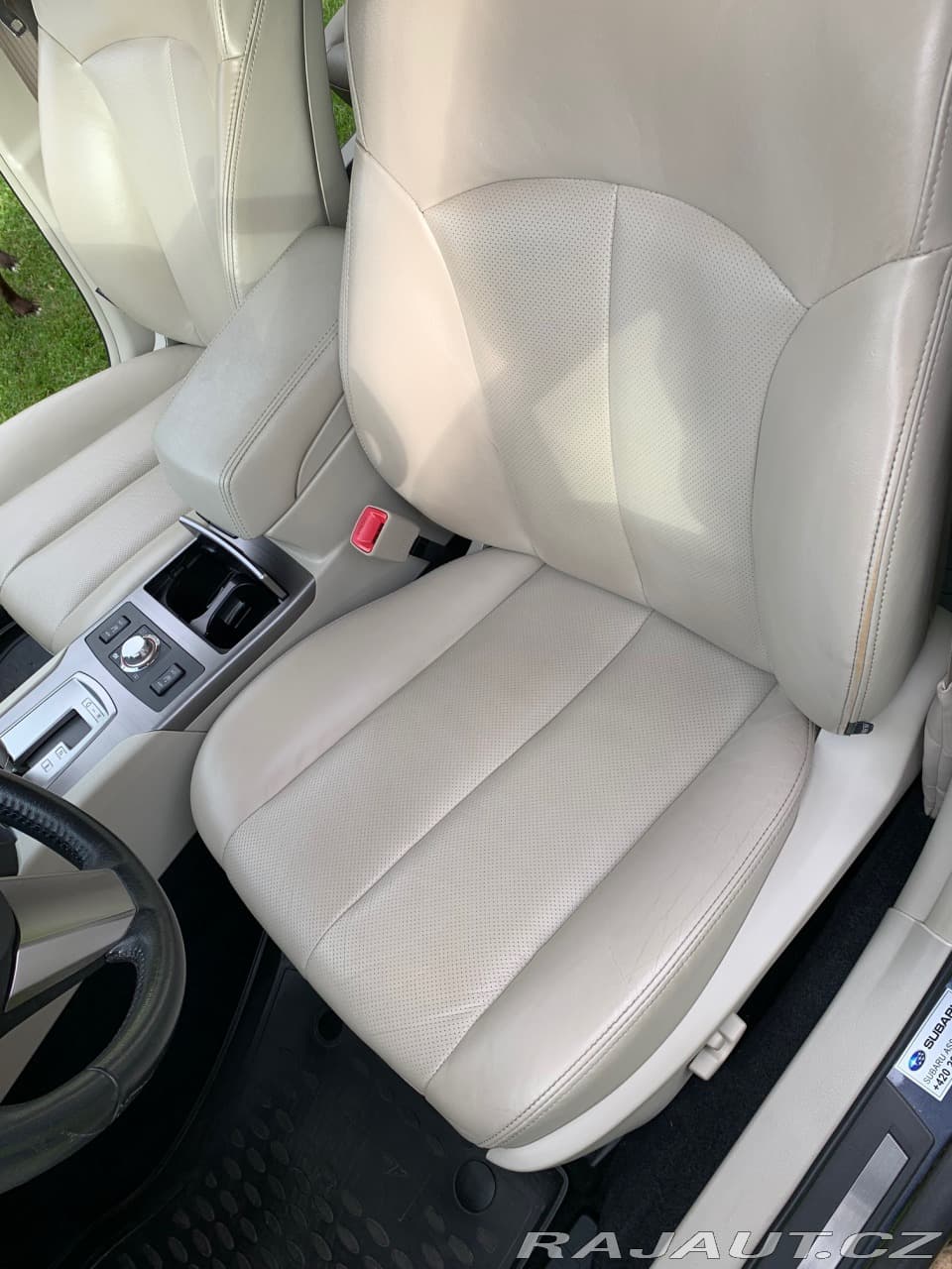 2013 Subaru Outback - 12