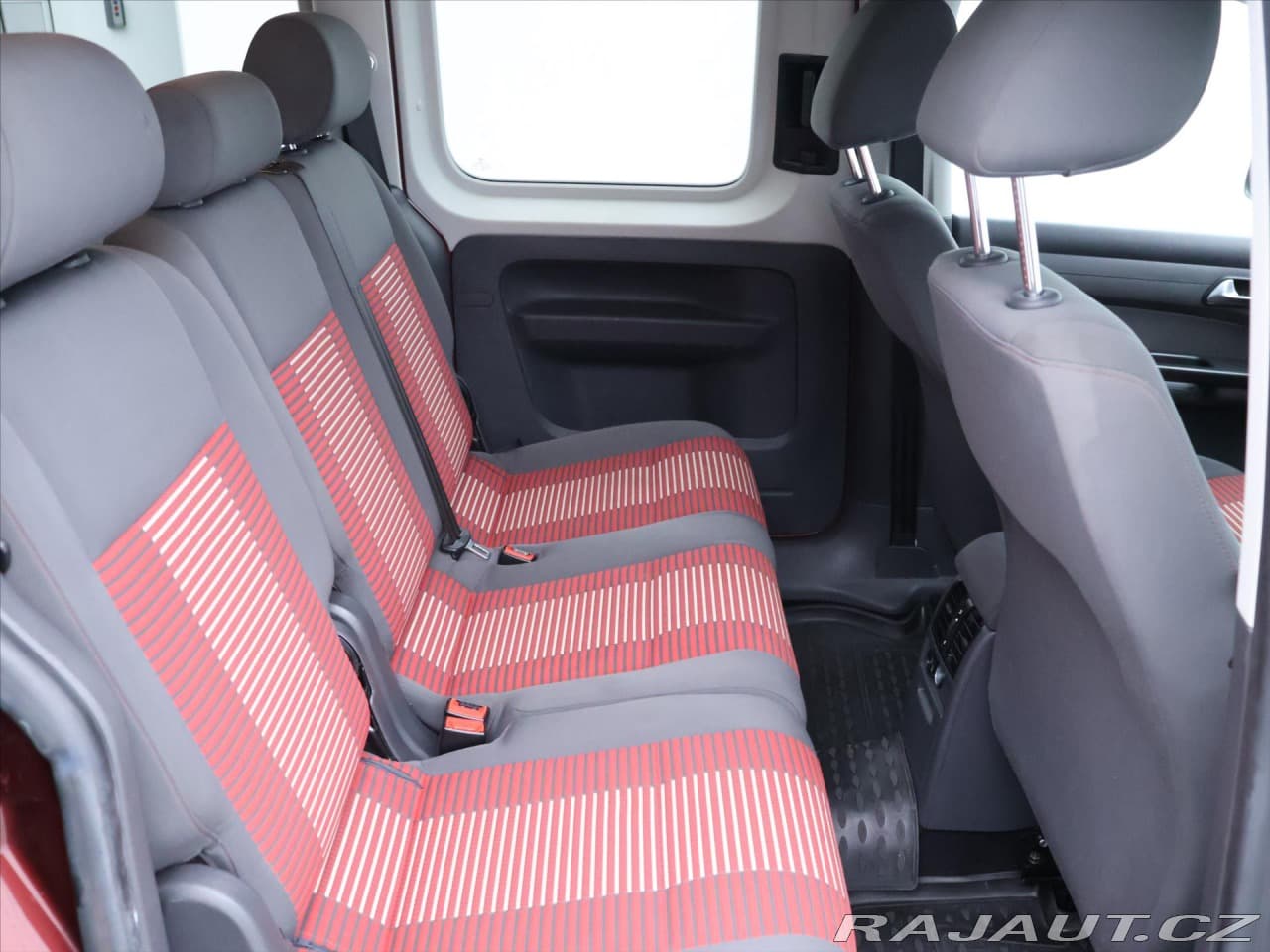 2011 Volkswagen Caddy - 11