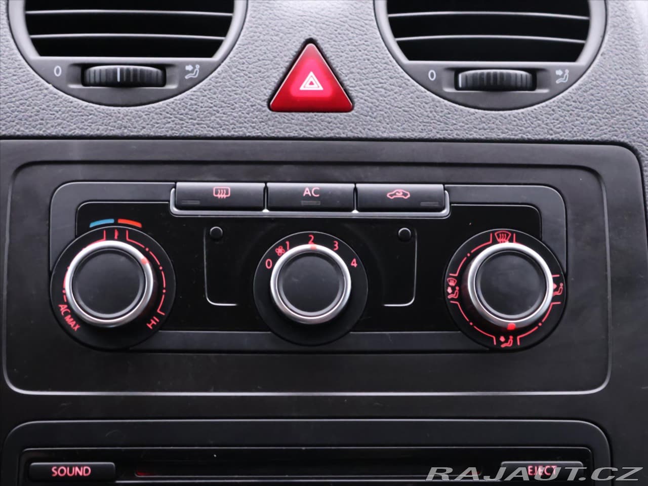 2011 Volkswagen Caddy - 18