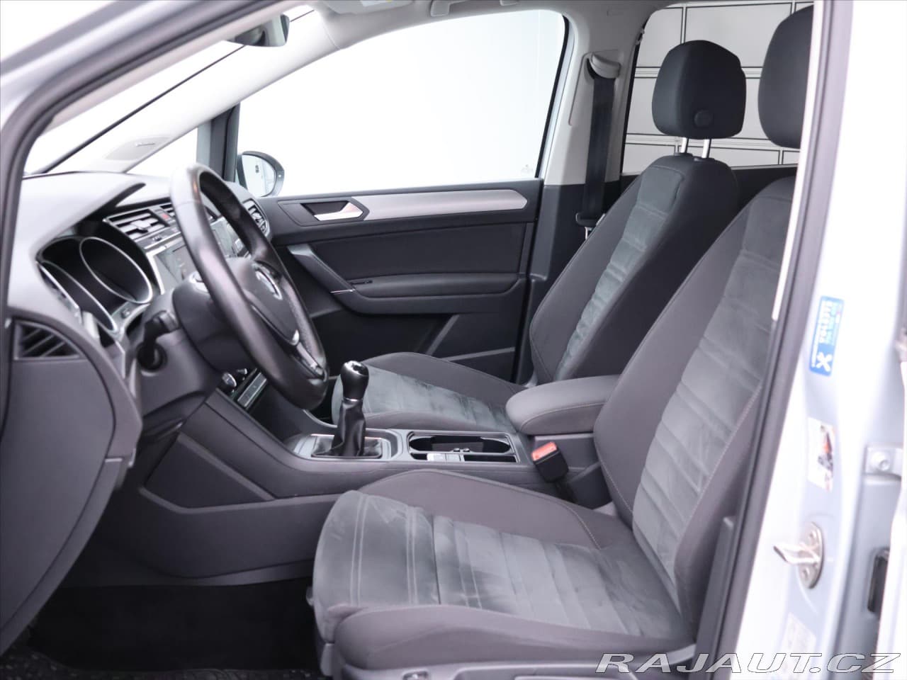 2020 Volkswagen Touran - 11