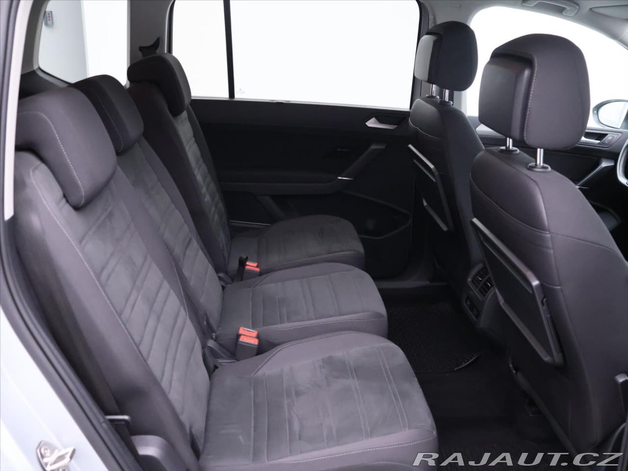 2020 Volkswagen Touran - 14