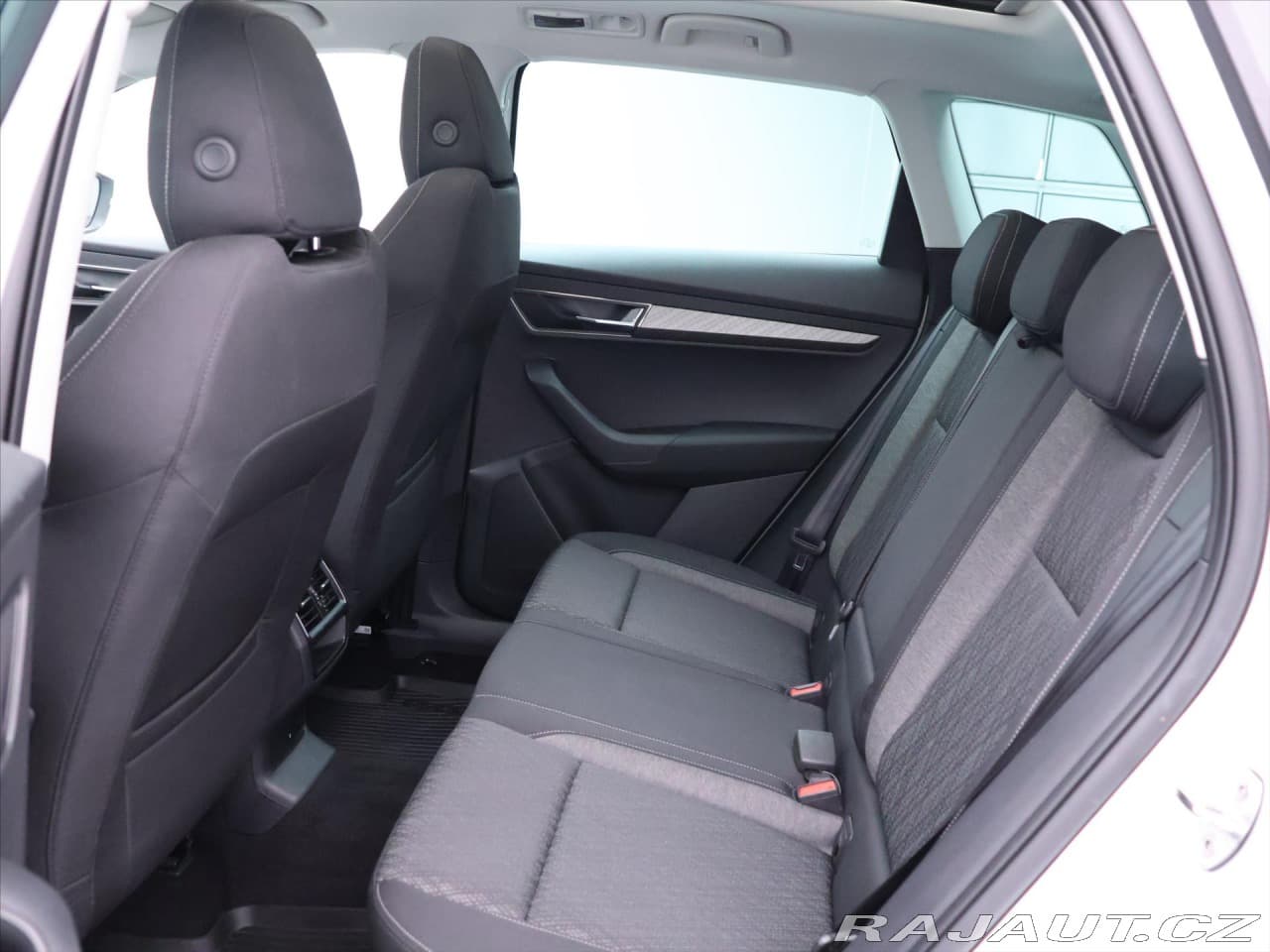 2022 Škoda Karoq - 16