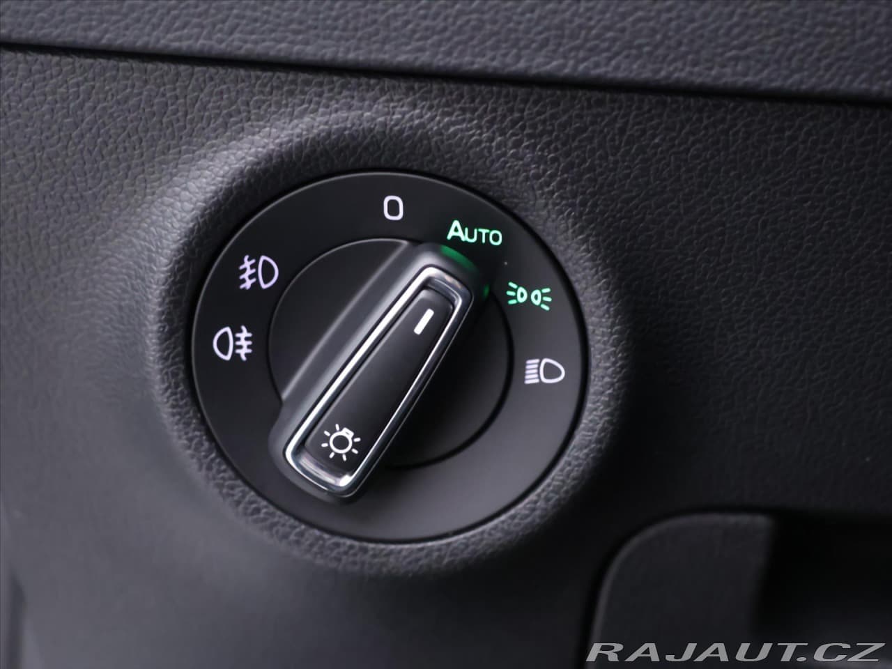 2022 Škoda Karoq - 18