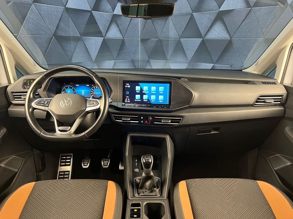 2024 Volkswagen Caddy - 10
