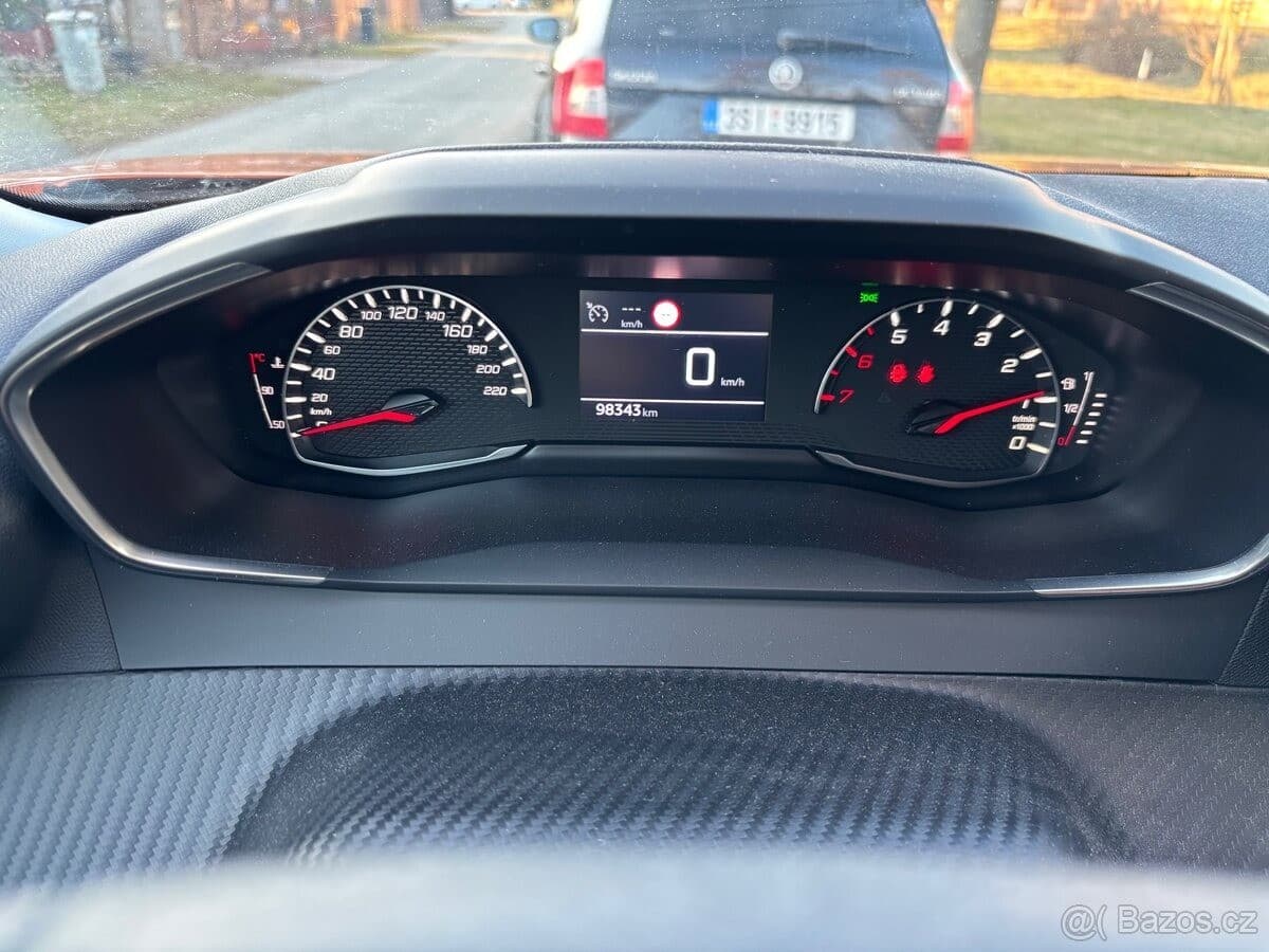 2021 Peugeot 2008 - 10