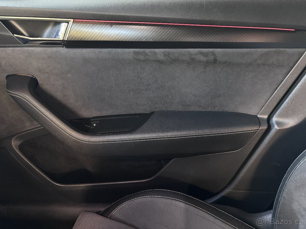 2019 Škoda Superb - 11