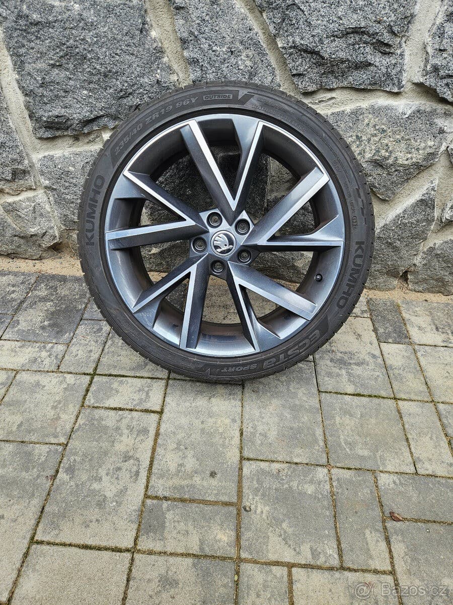 2019 Škoda Superb - 13