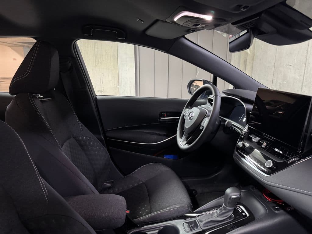 2025 Toyota Corolla - 12