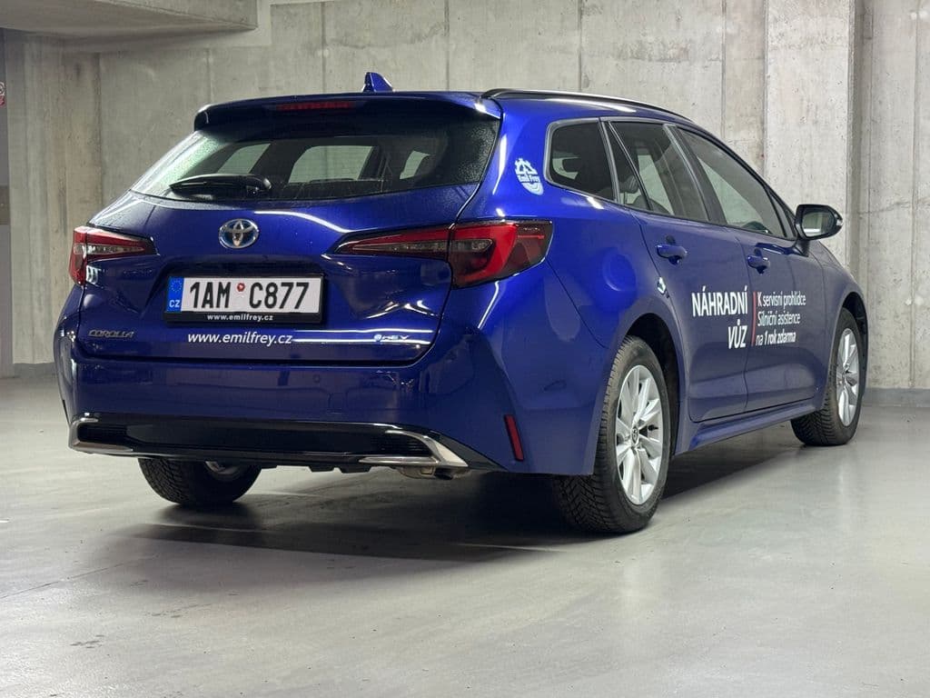 2025 Toyota Corolla - 5