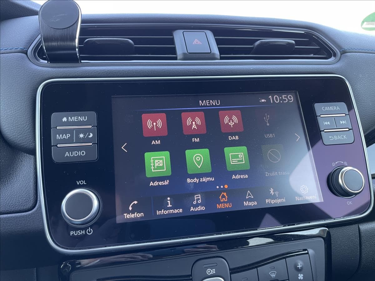 2022 Nissan Leaf - 16