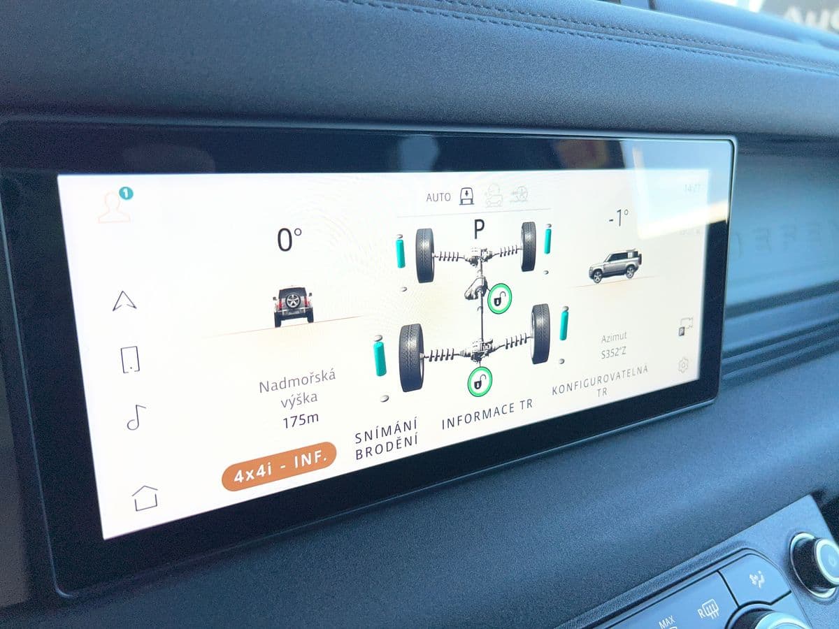 2021 Land Rover Defender - 14