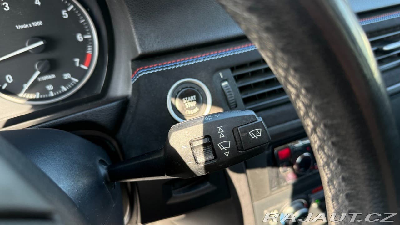 2009 BMW 3-Series - 14