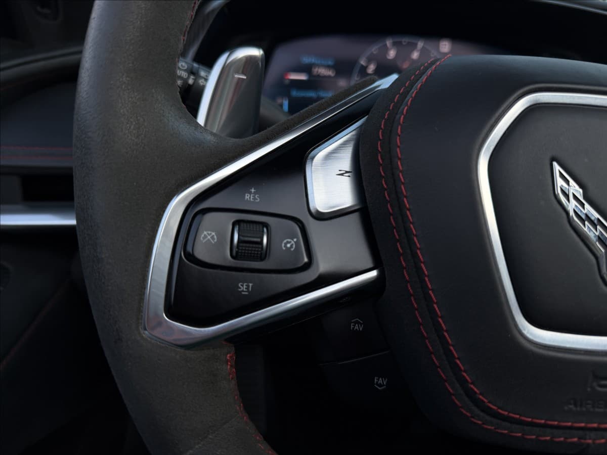 2021 Chevrolet Corvette - 15