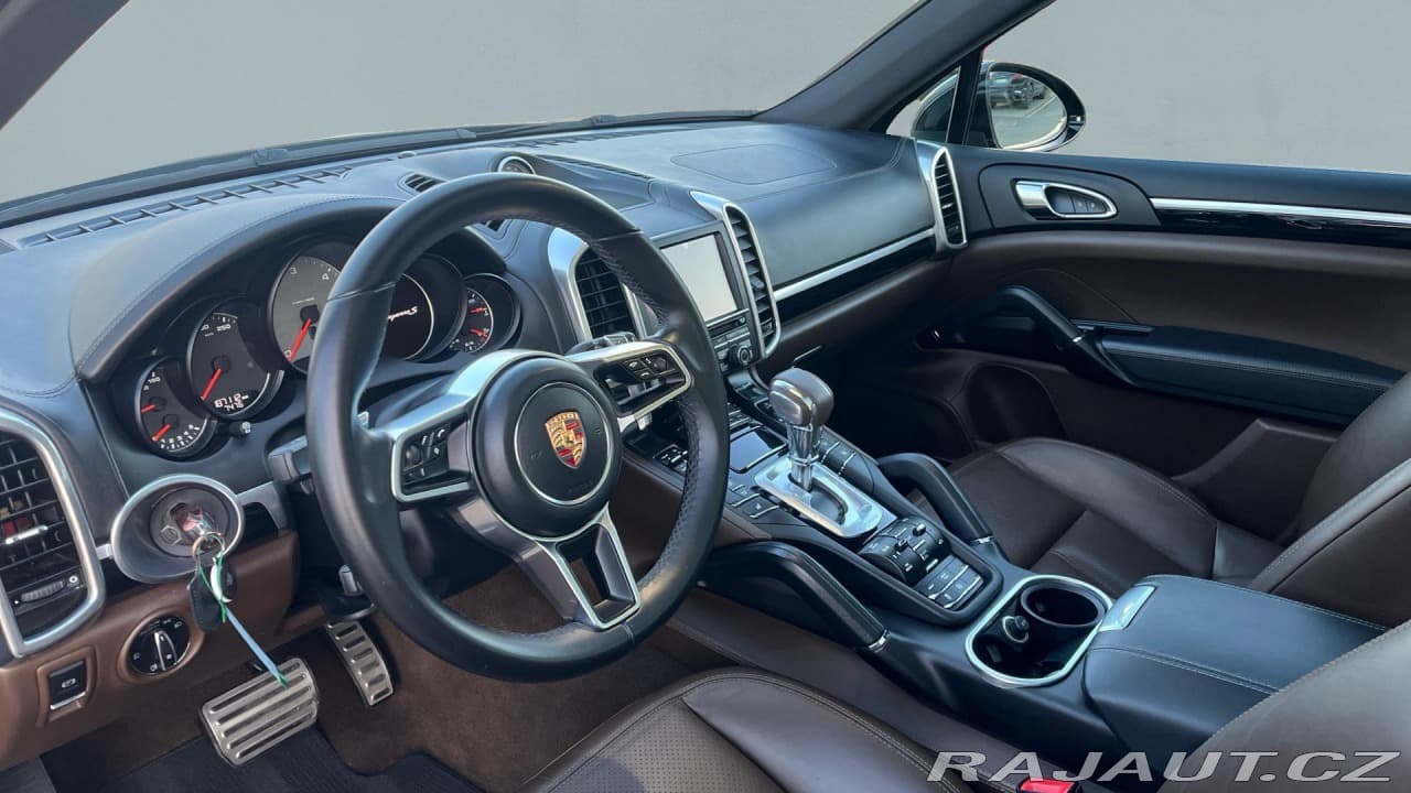 2016 Porsche Cayenne - 15