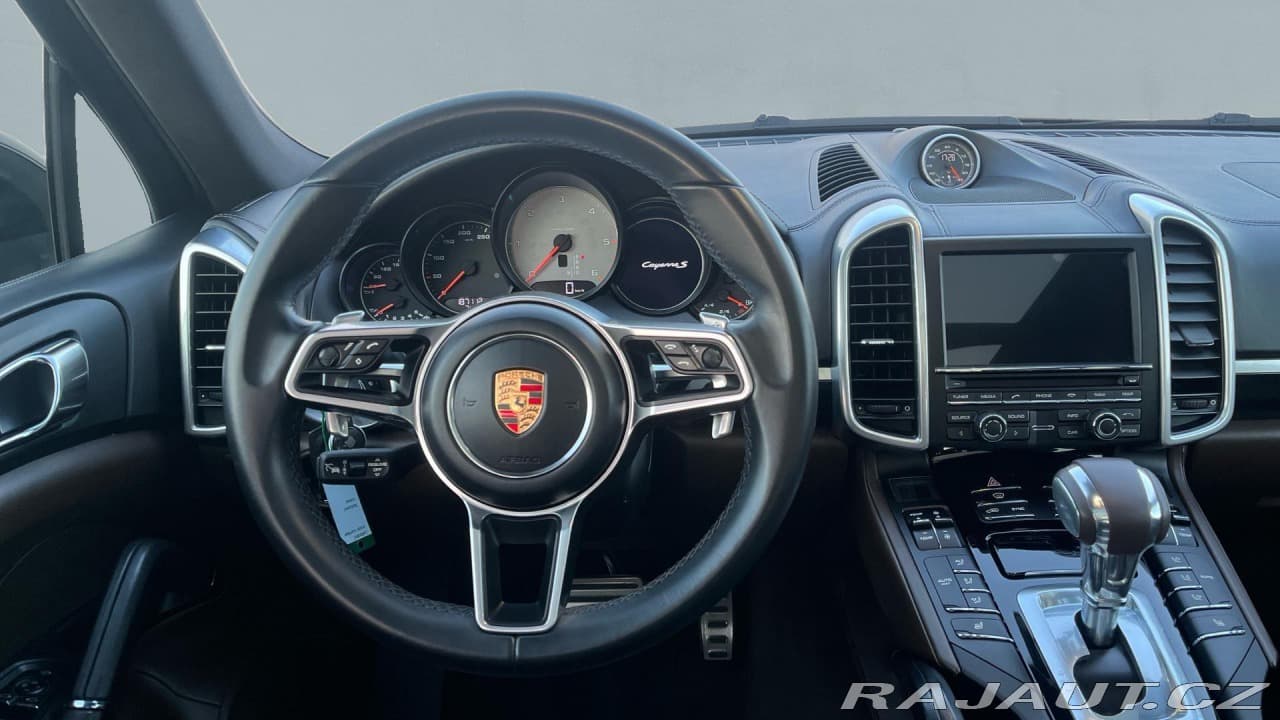 2016 Porsche Cayenne - 20