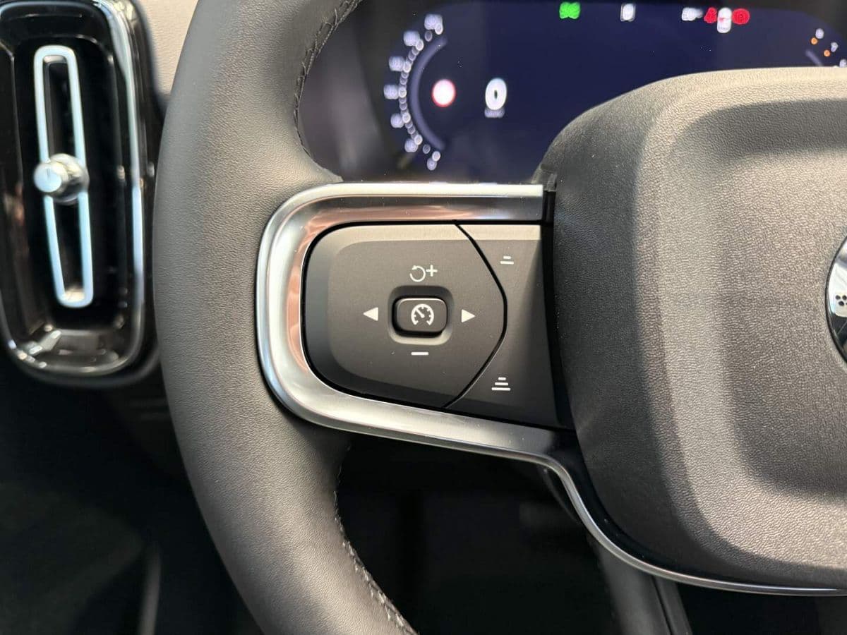 2026 Volvo Xc40 - 10