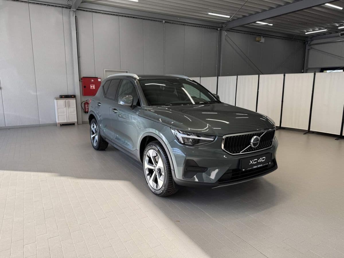 2026 Volvo Xc40 - 6