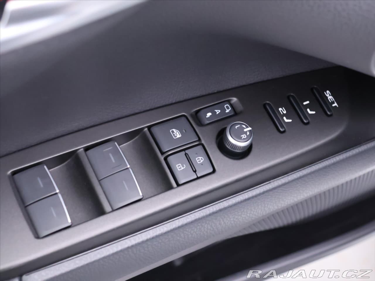 2023 Toyota Camry - 16