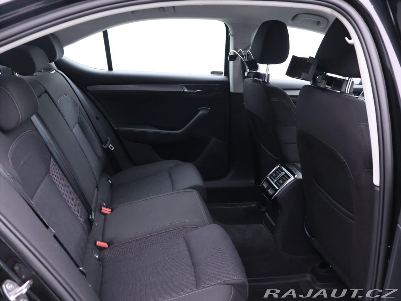 2020 Škoda Superb - 13