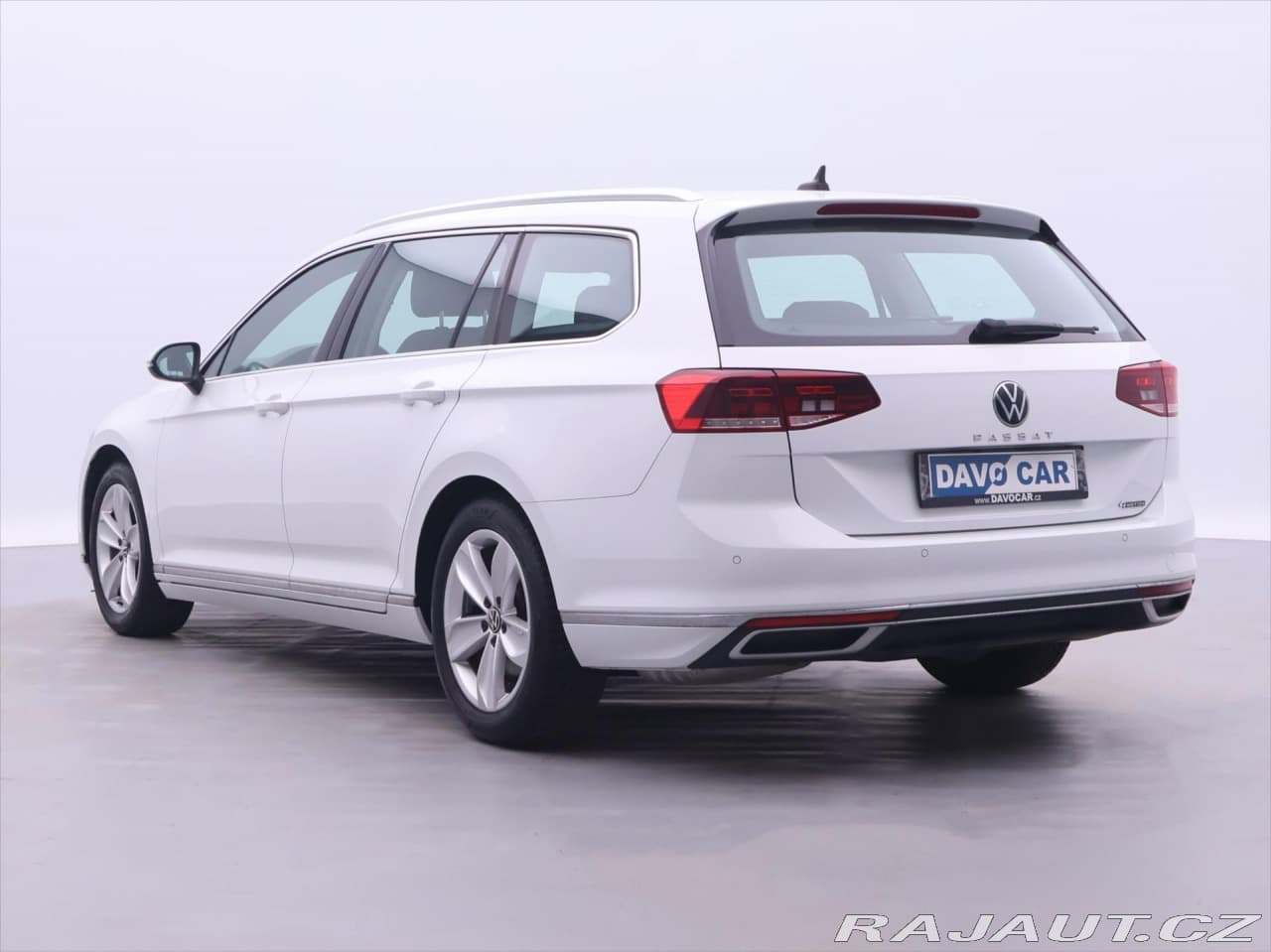 2021 Volkswagen Passat - 5