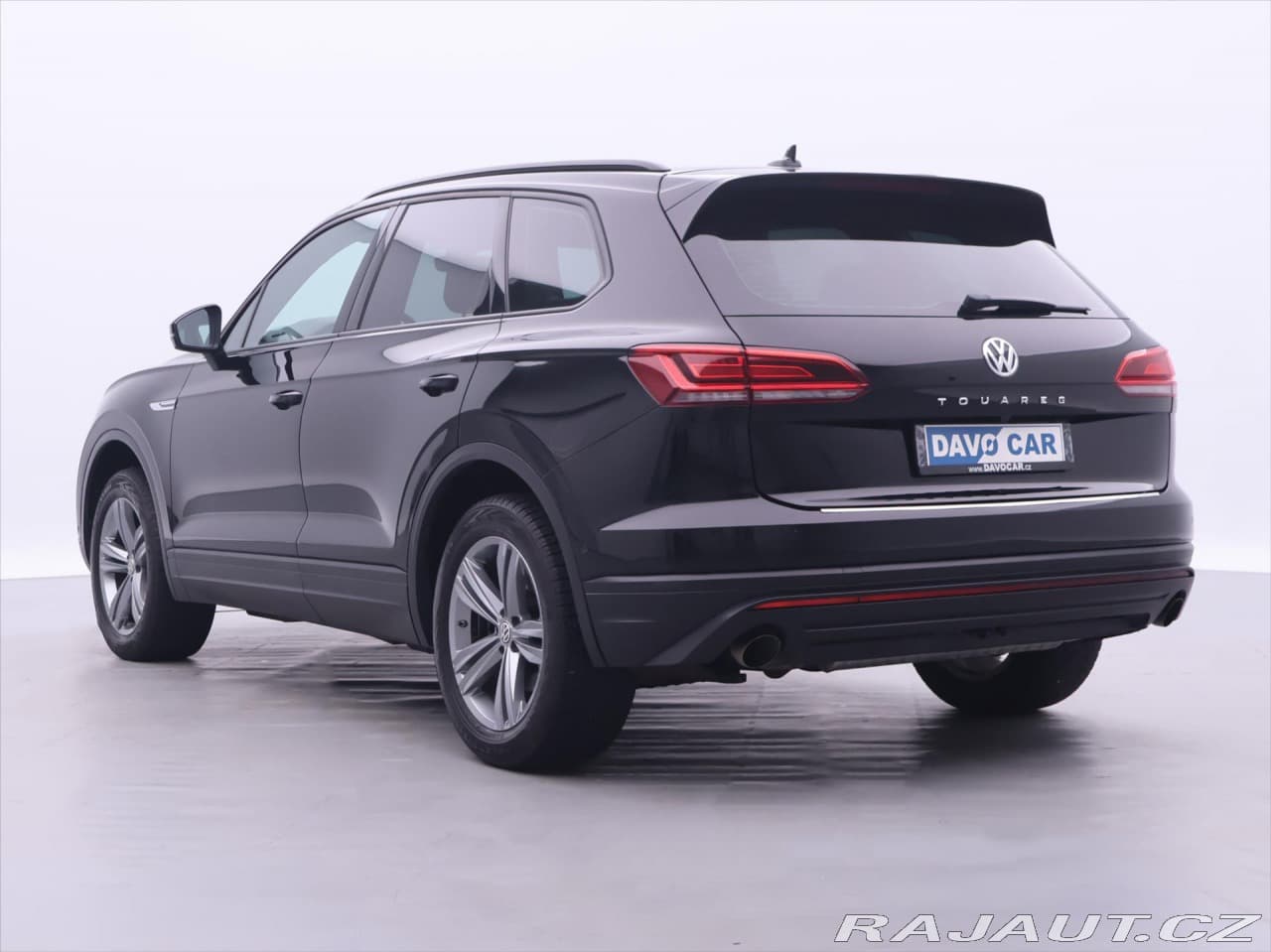 2019 Volkswagen Touareg - 5