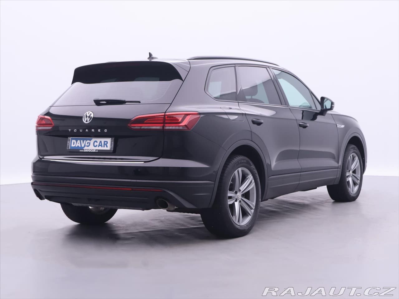 2019 Volkswagen Touareg - 7