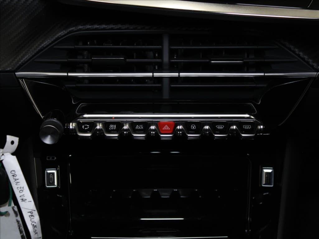 2023 Peugeot 2008 - 14