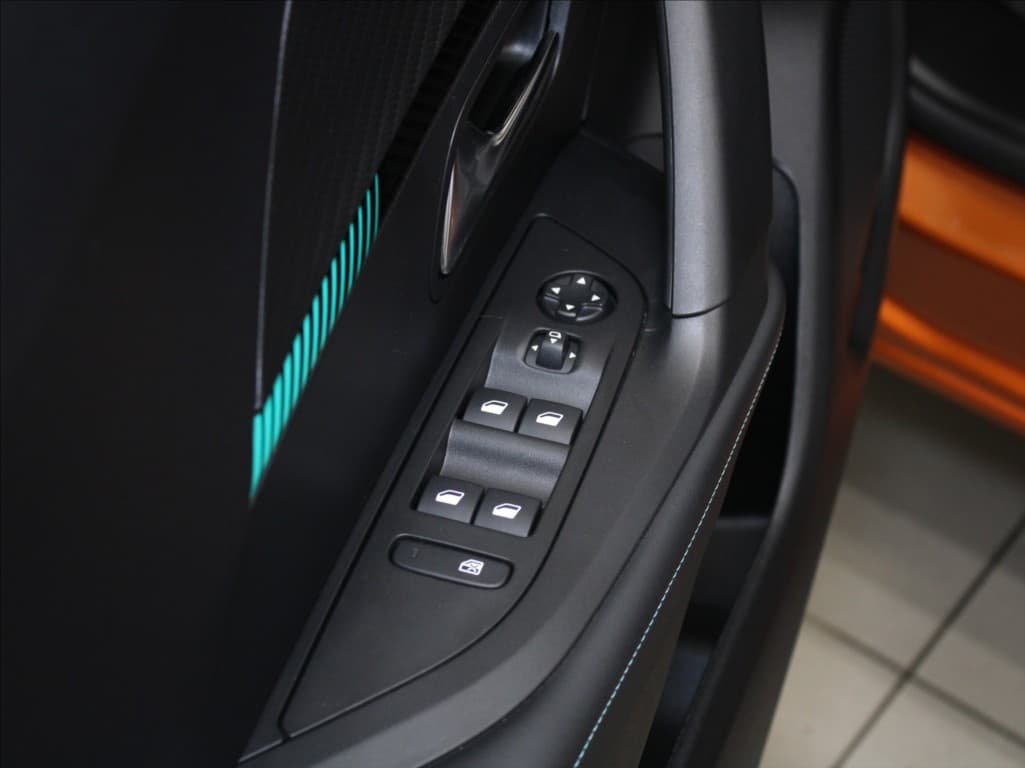 2023 Peugeot 2008 - 17