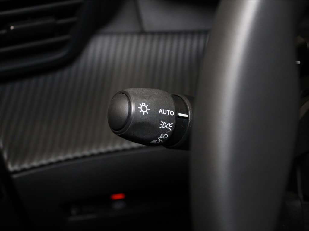 2023 Peugeot 2008 - 19