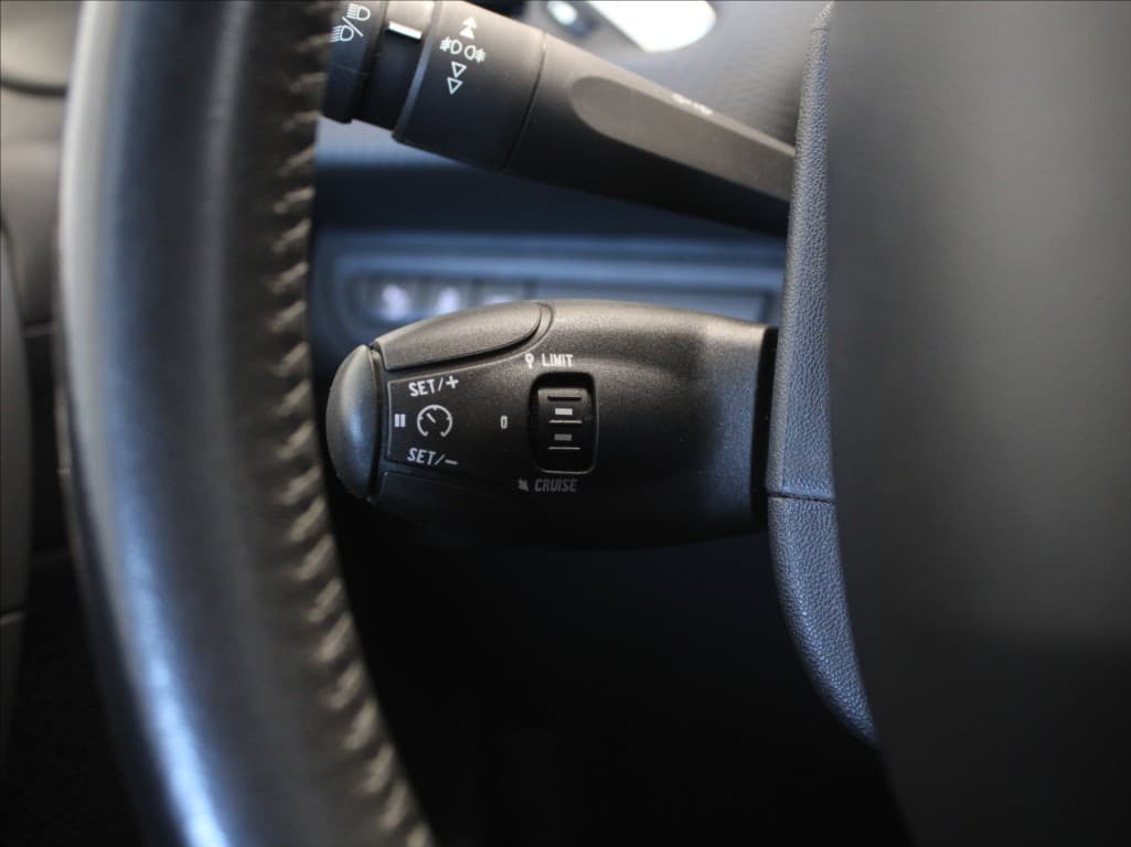 2017 Peugeot 2008 - 17