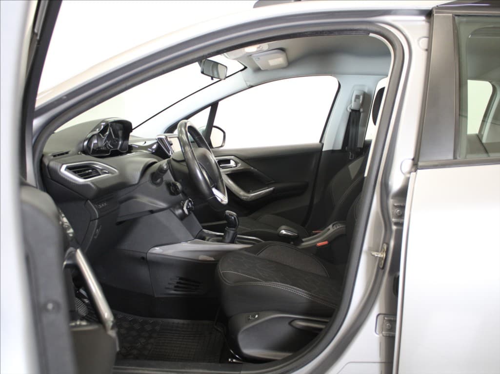 2017 Peugeot 2008 - 6