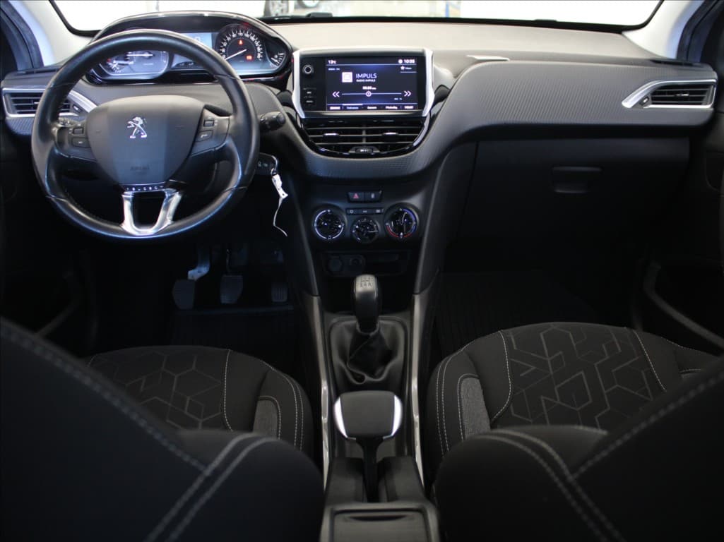 2017 Peugeot 2008 - 8