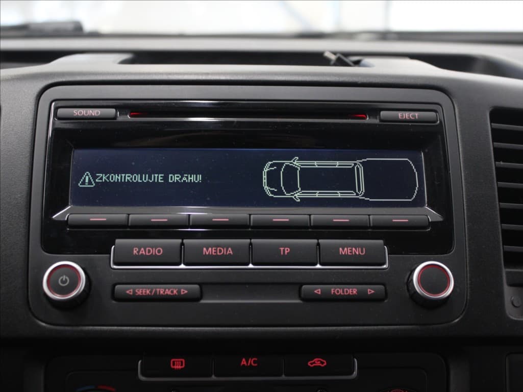 2013 Volkswagen Transporter - 10