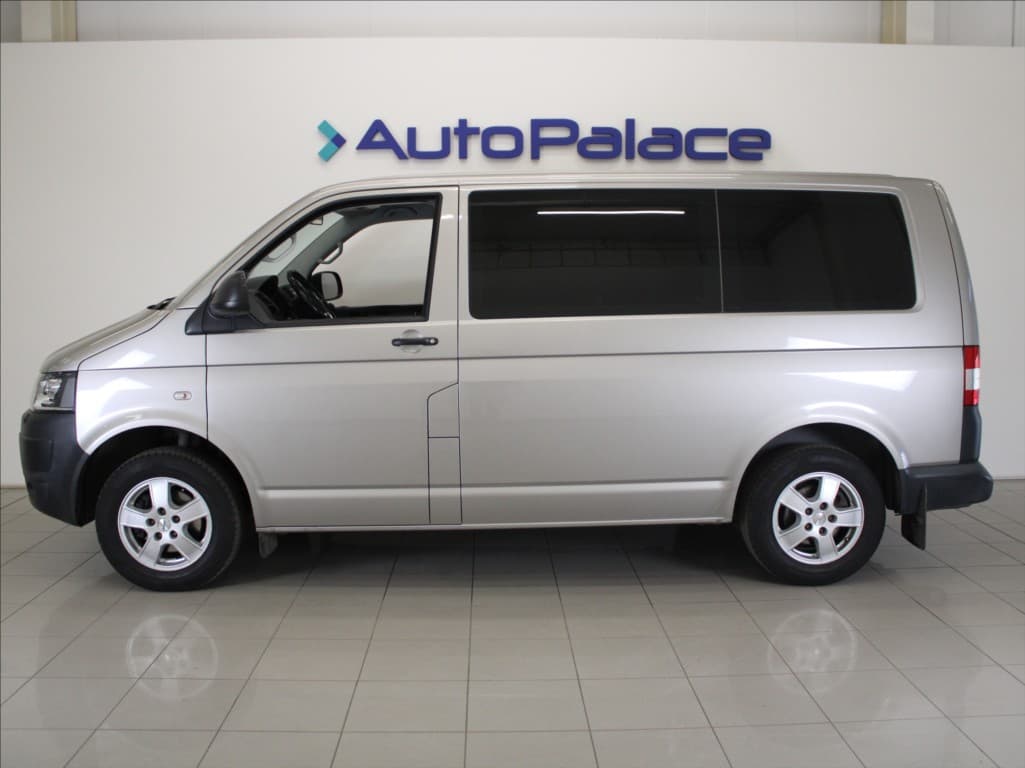 2013 Volkswagen Transporter - 5